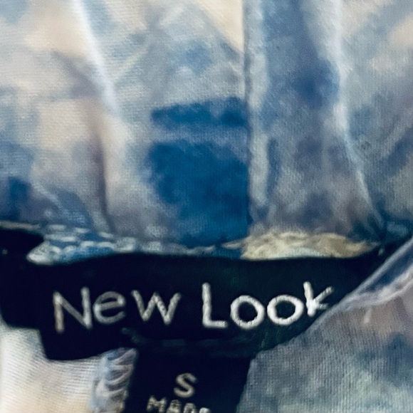 New Look casual sports blue white tie-dye Shorts Small elastic waist flowy soft - Picture 8 of 9